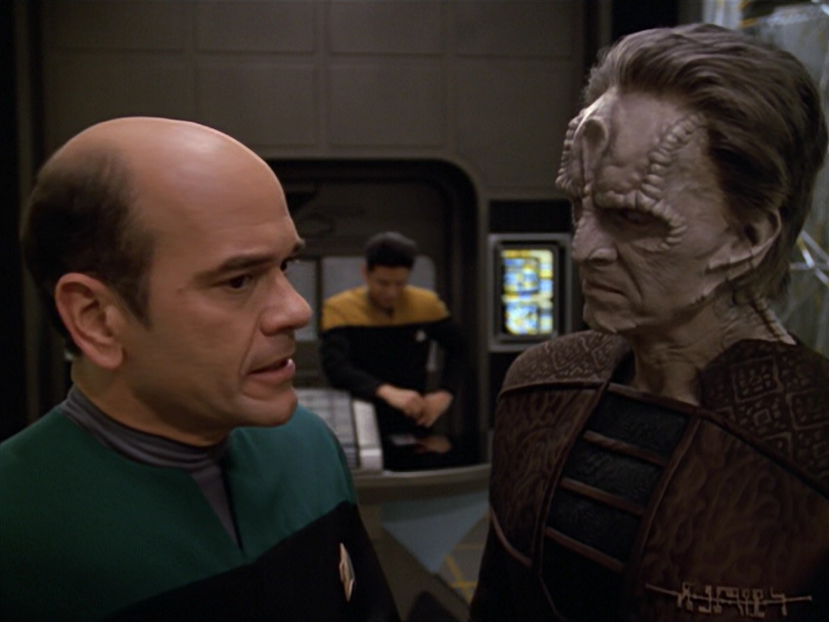 extant_StarTrek_VOY_5x08-NothingHuman_00914.jpg