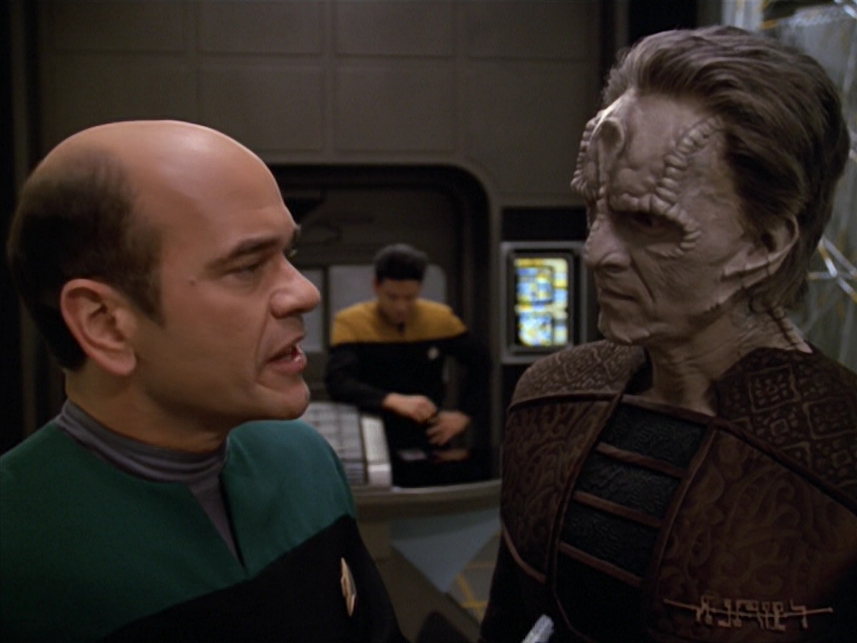 extant_StarTrek_VOY_5x08-NothingHuman_00916.jpg