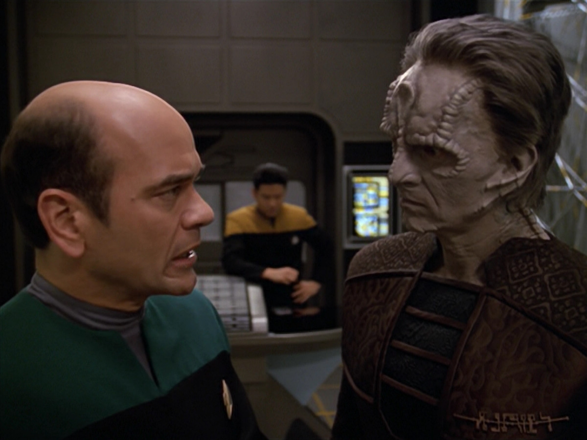 extant_StarTrek_VOY_5x08-NothingHuman_00917.jpg