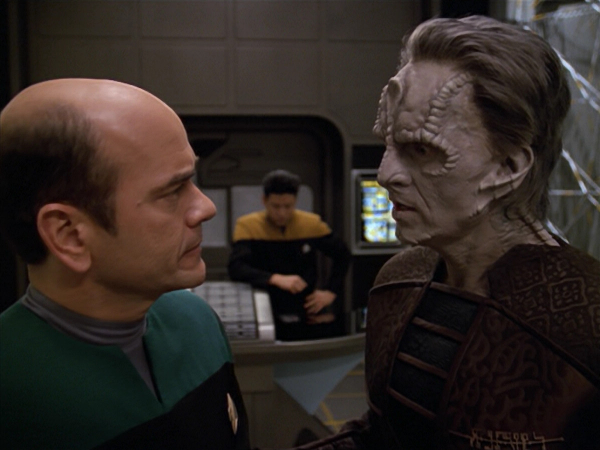 extant_StarTrek_VOY_5x08-NothingHuman_00920.jpg
