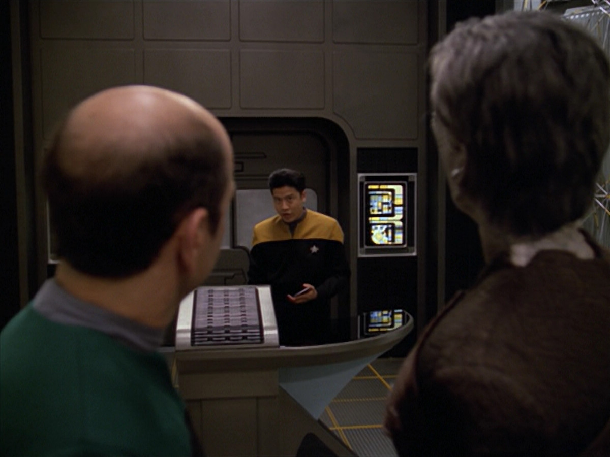 extant_StarTrek_VOY_5x08-NothingHuman_00947.jpg