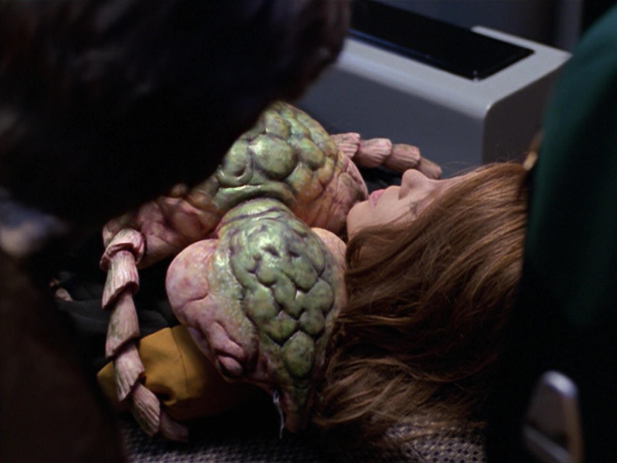 extant_StarTrek_VOY_5x08-NothingHuman_00981.jpg