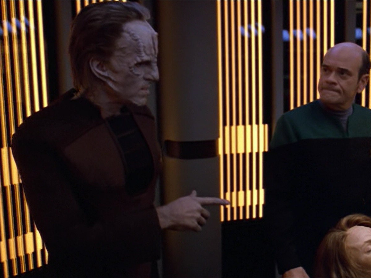 extant_StarTrek_VOY_5x08-NothingHuman_00990.jpg
