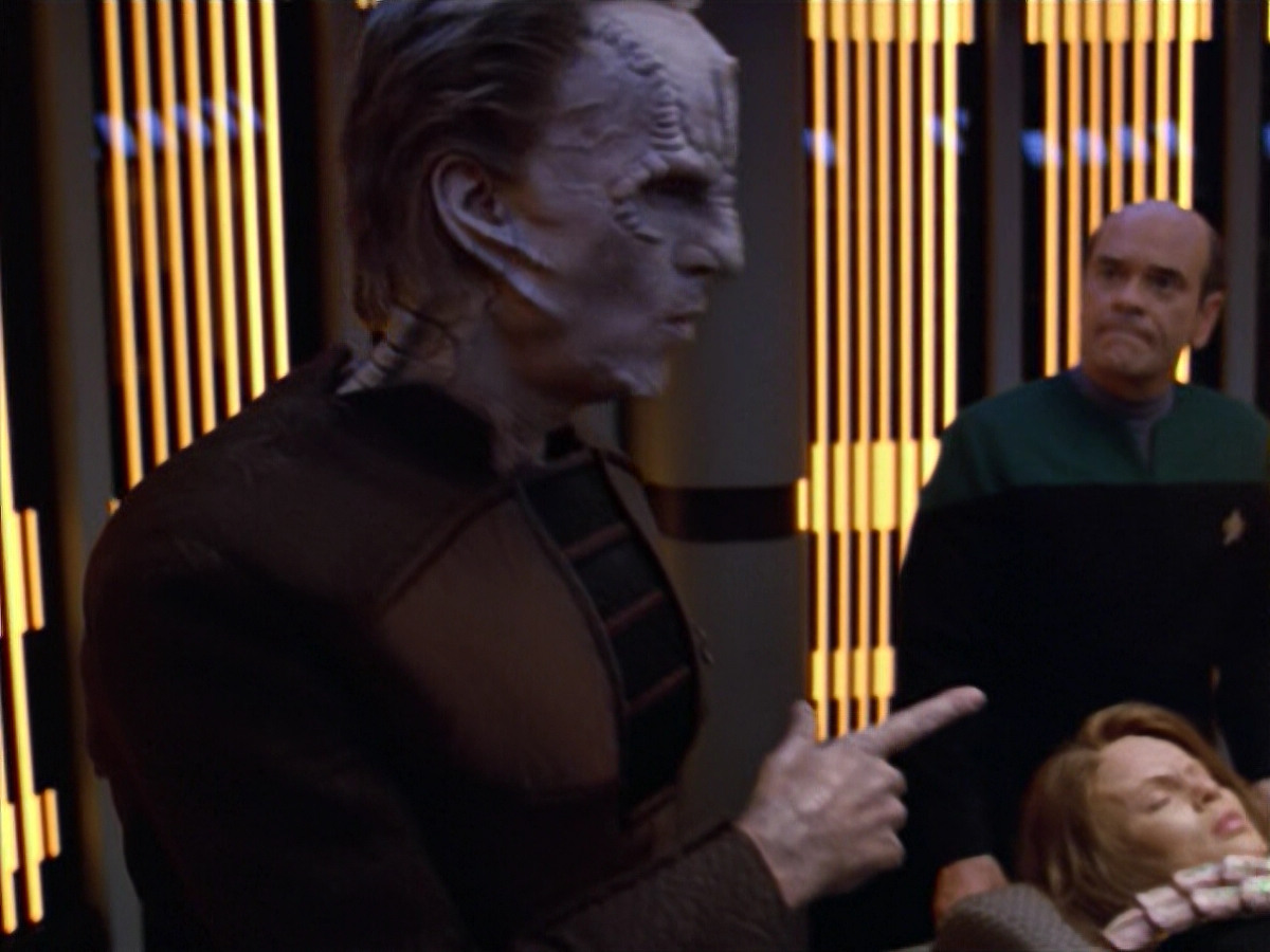 extant_StarTrek_VOY_5x08-NothingHuman_00991.jpg