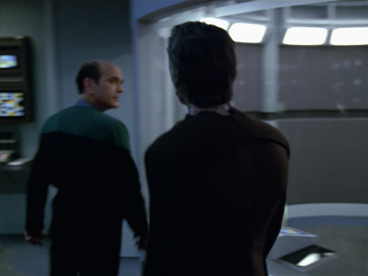 extant_StarTrek_VOY_5x08-NothingHuman_01028.jpg