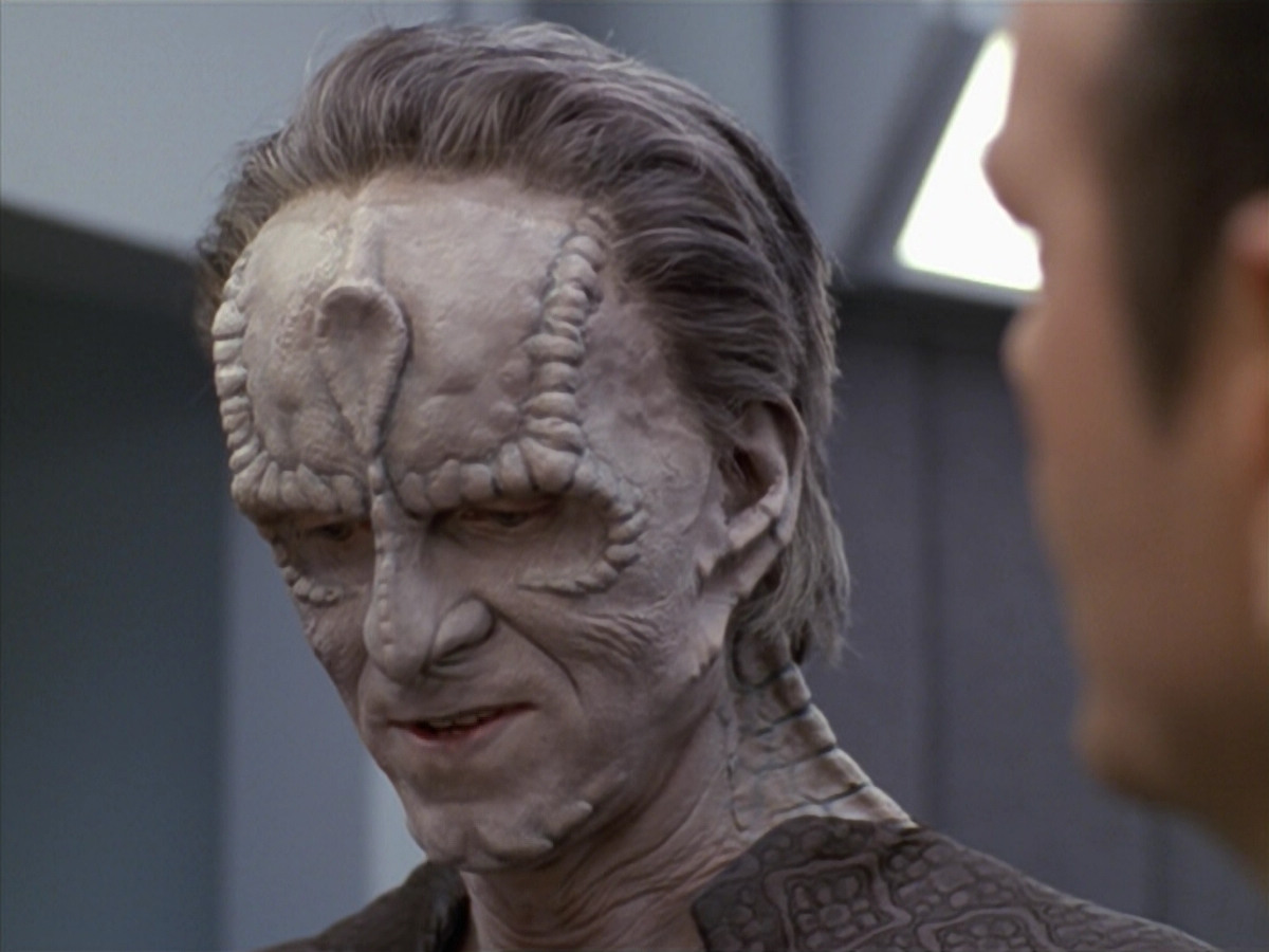 extant_StarTrek_VOY_5x08-NothingHuman_01042.jpg