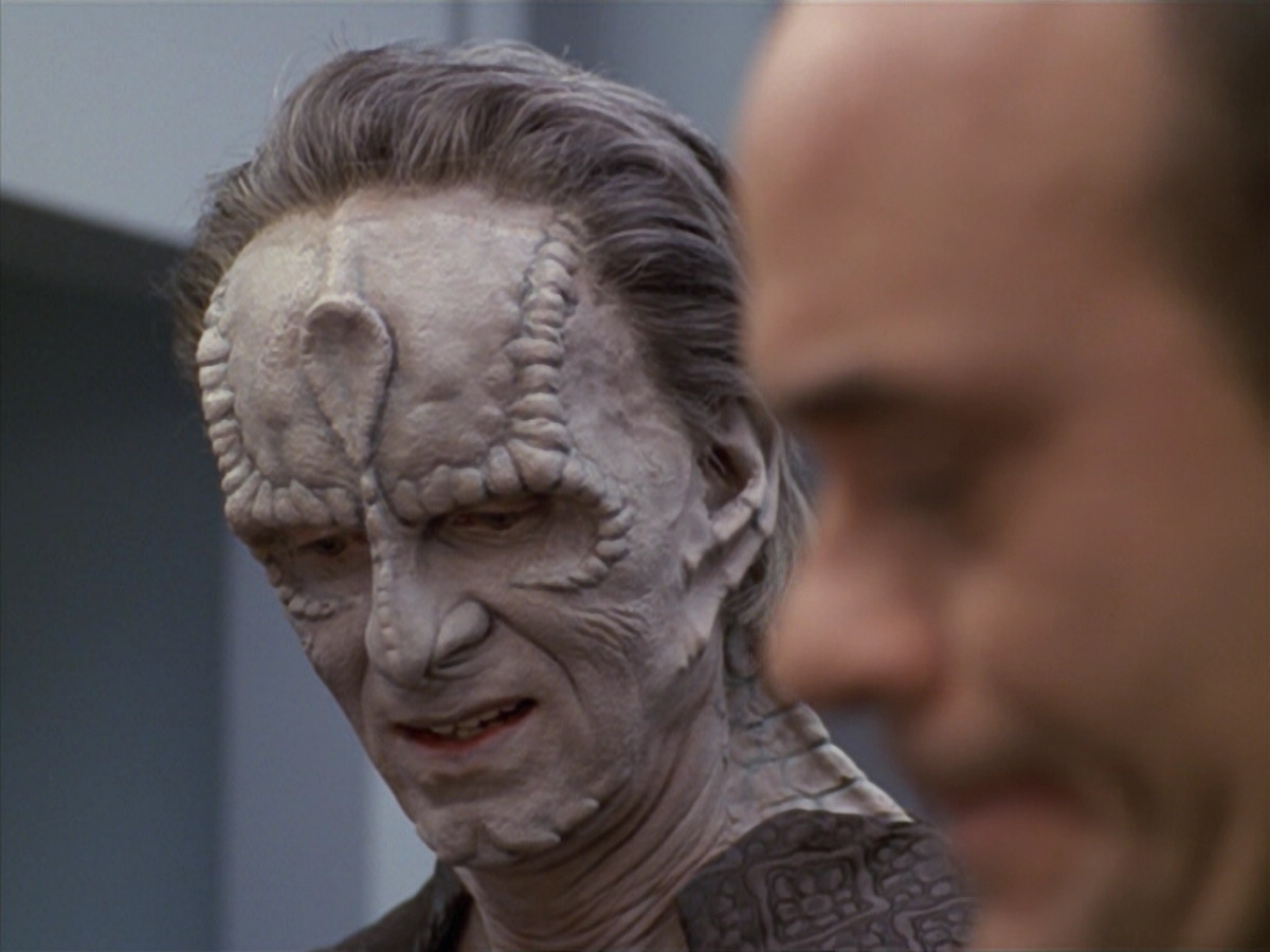 extant_StarTrek_VOY_5x08-NothingHuman_01045.jpg