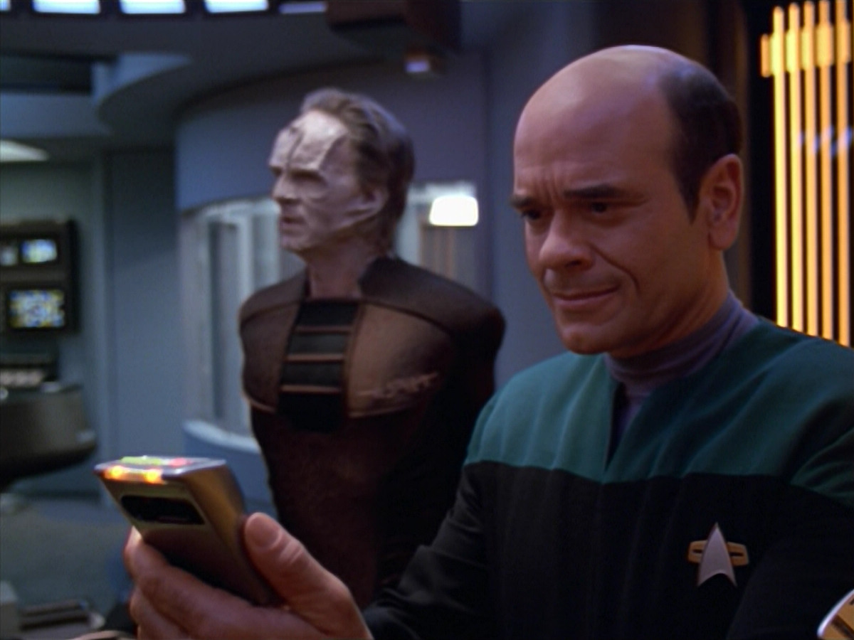 extant_StarTrek_VOY_5x08-NothingHuman_01087.jpg