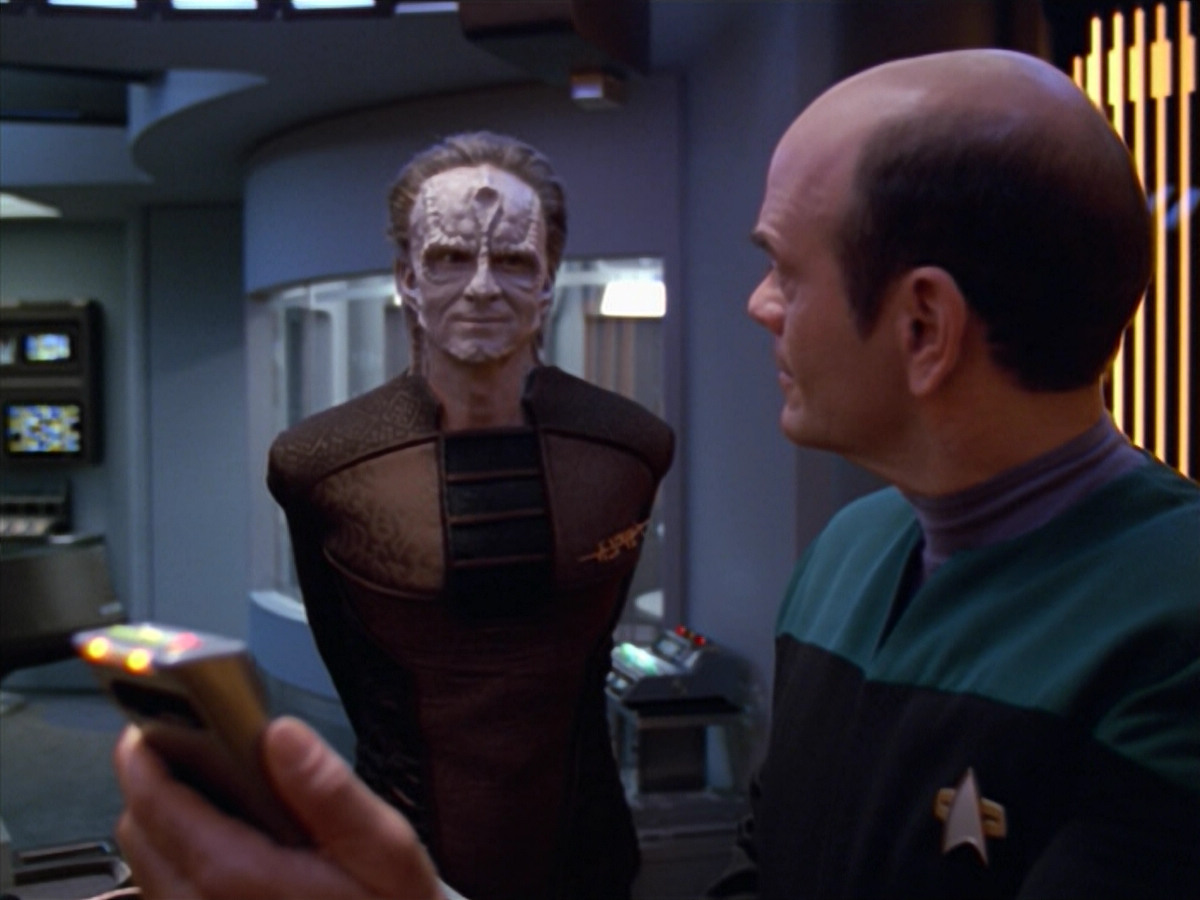 extant_StarTrek_VOY_5x08-NothingHuman_01090.jpg
