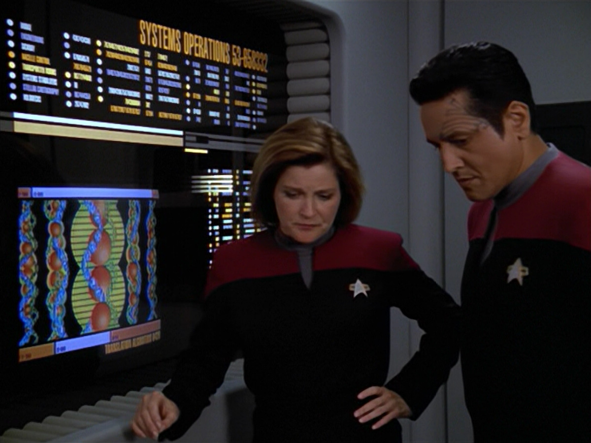 extant_StarTrek_VOY_5x08-NothingHuman_01115.jpg