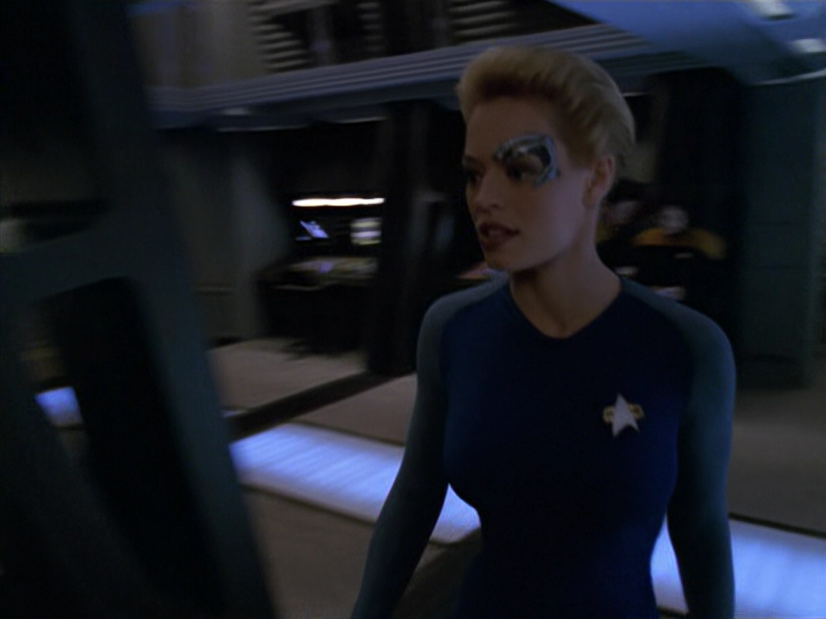 extant_StarTrek_VOY_5x08-NothingHuman_01131.jpg