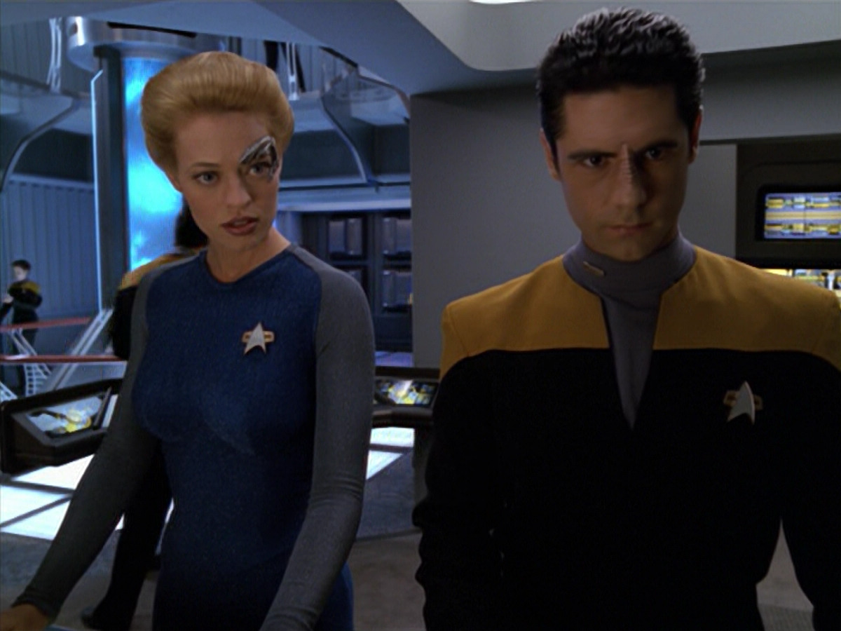 extant_StarTrek_VOY_5x08-NothingHuman_01149.jpg