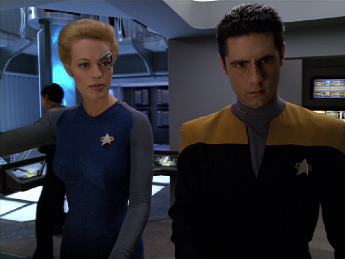 extant_StarTrek_VOY_5x08-NothingHuman_01155.jpg