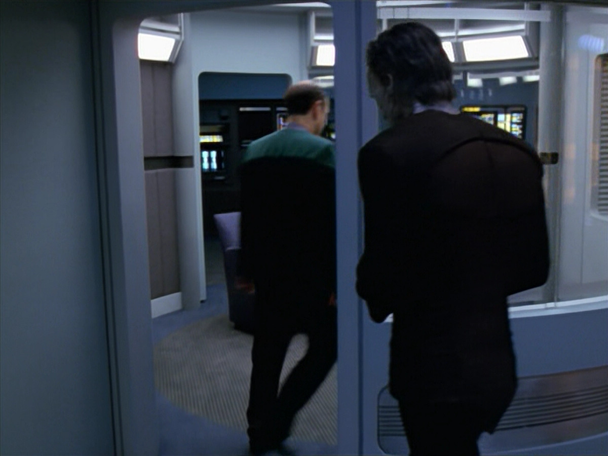 extant_StarTrek_VOY_5x08-NothingHuman_01325.jpg