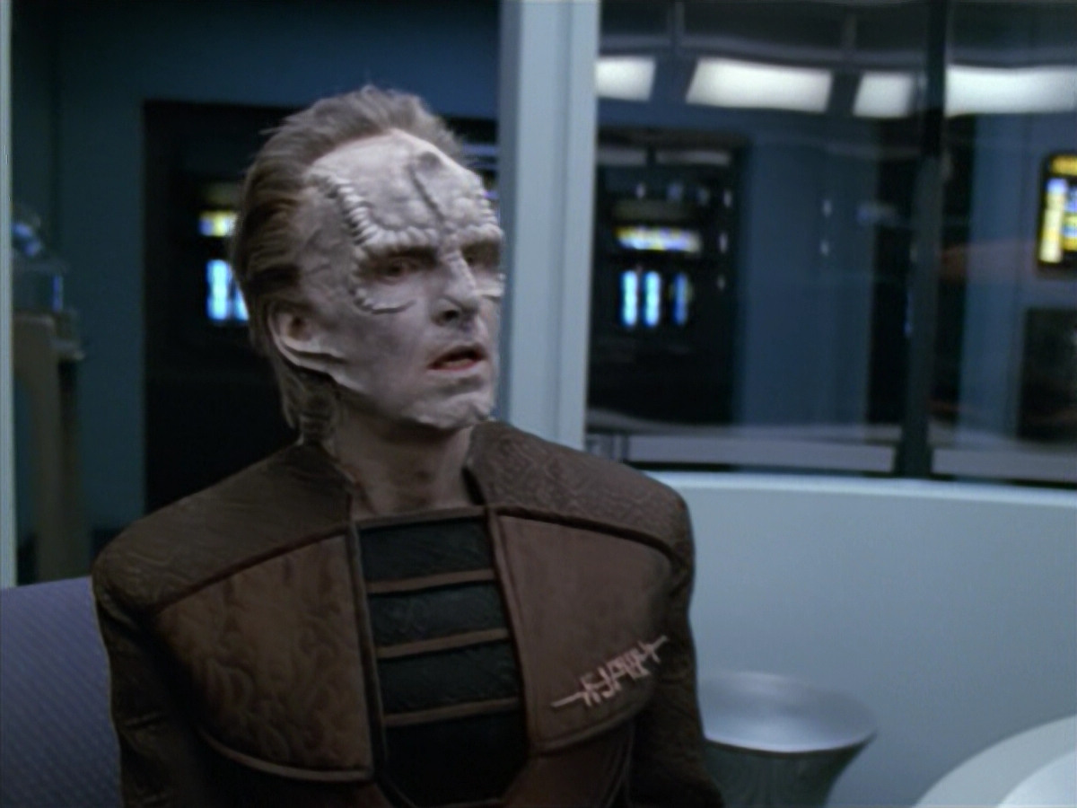 extant_StarTrek_VOY_5x08-NothingHuman_01334.jpg