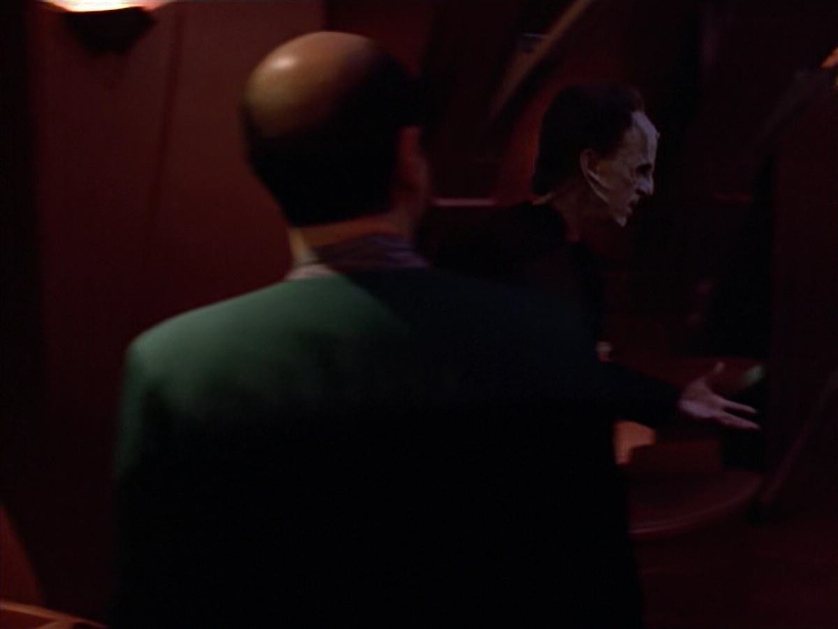 extant_StarTrek_VOY_5x08-NothingHuman_01494.jpg