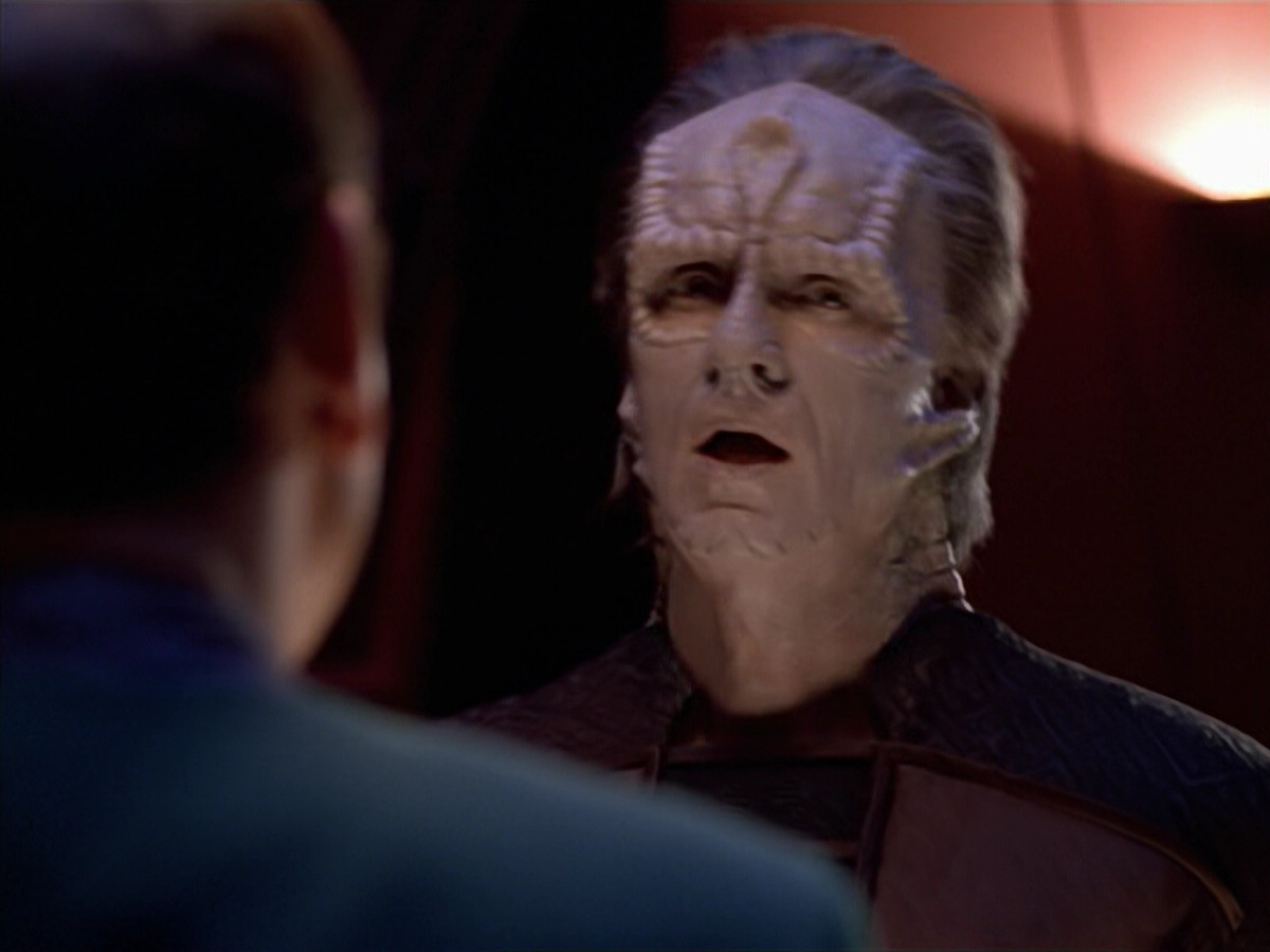 extant_StarTrek_VOY_5x08-NothingHuman_01535.jpg