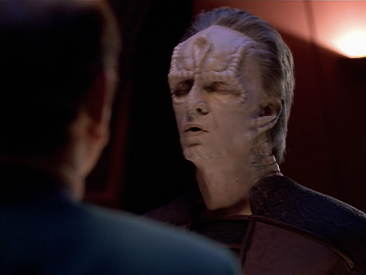 extant_StarTrek_VOY_5x08-NothingHuman_01537.jpg