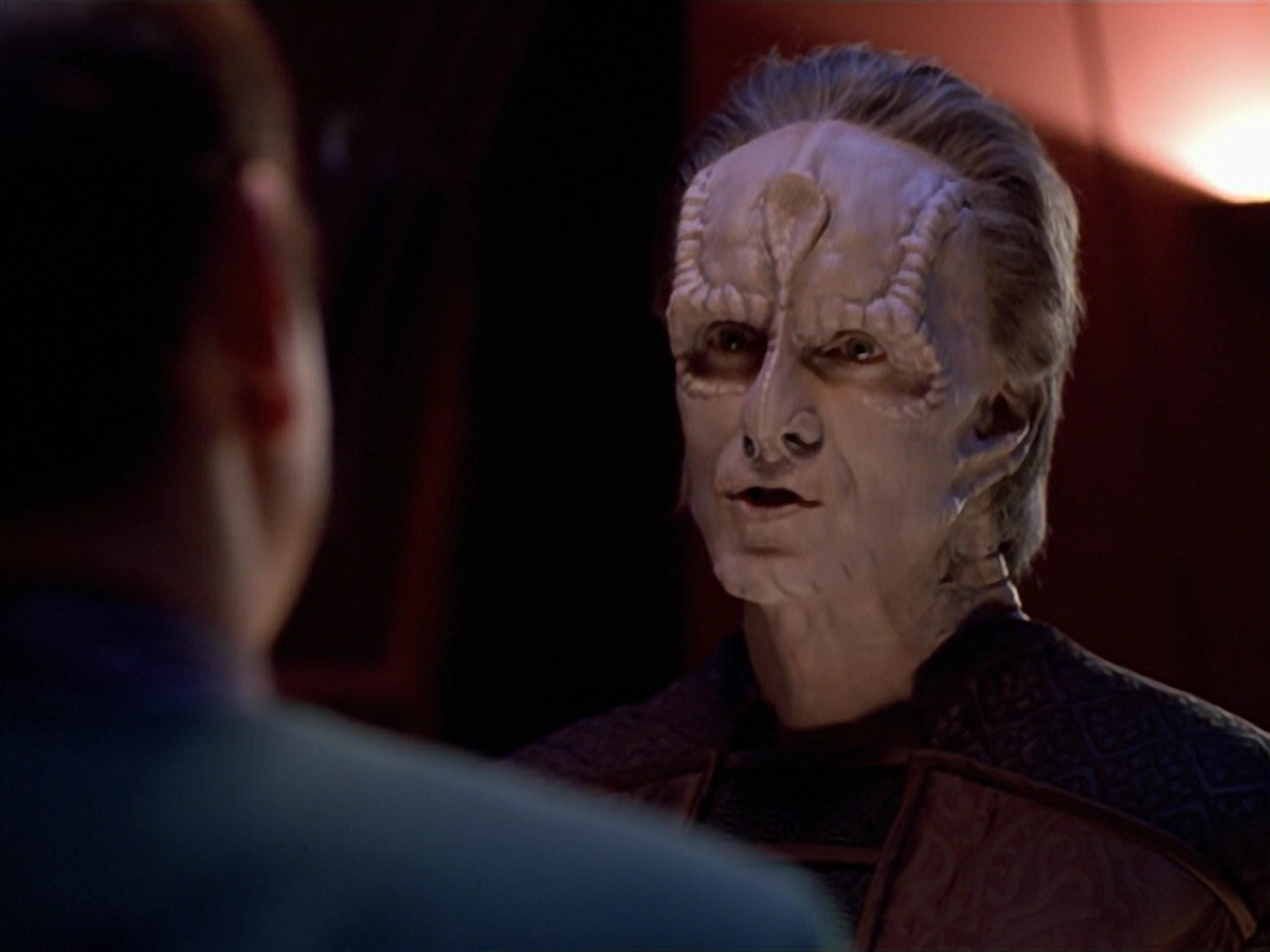 extant_StarTrek_VOY_5x08-NothingHuman_01551.jpg