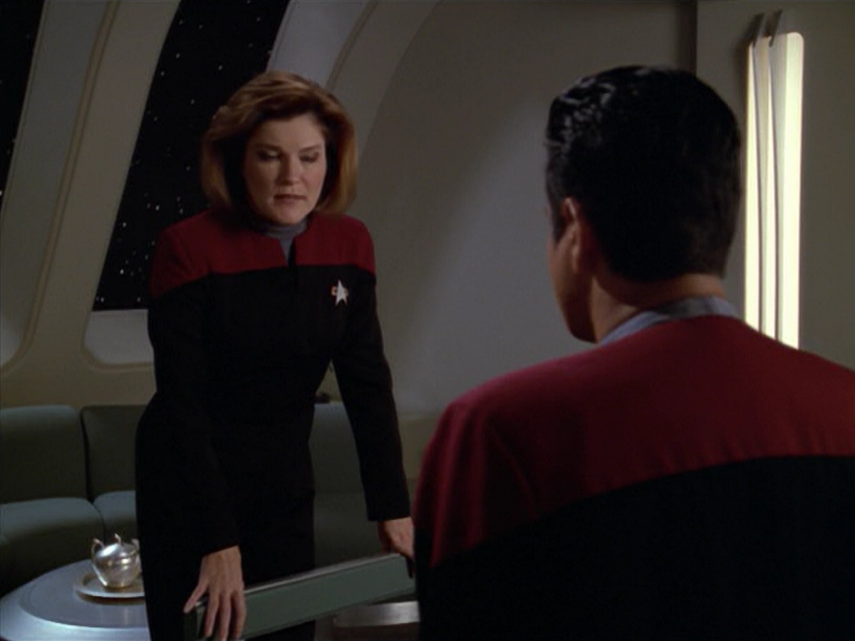 extant_StarTrek_VOY_5x08-NothingHuman_01623.jpg