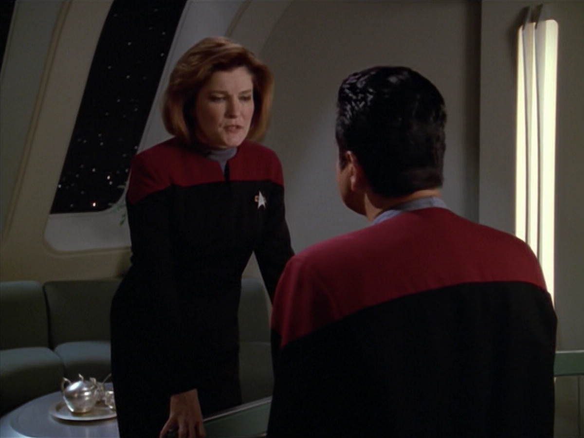 extant_StarTrek_VOY_5x08-NothingHuman_01628.jpg