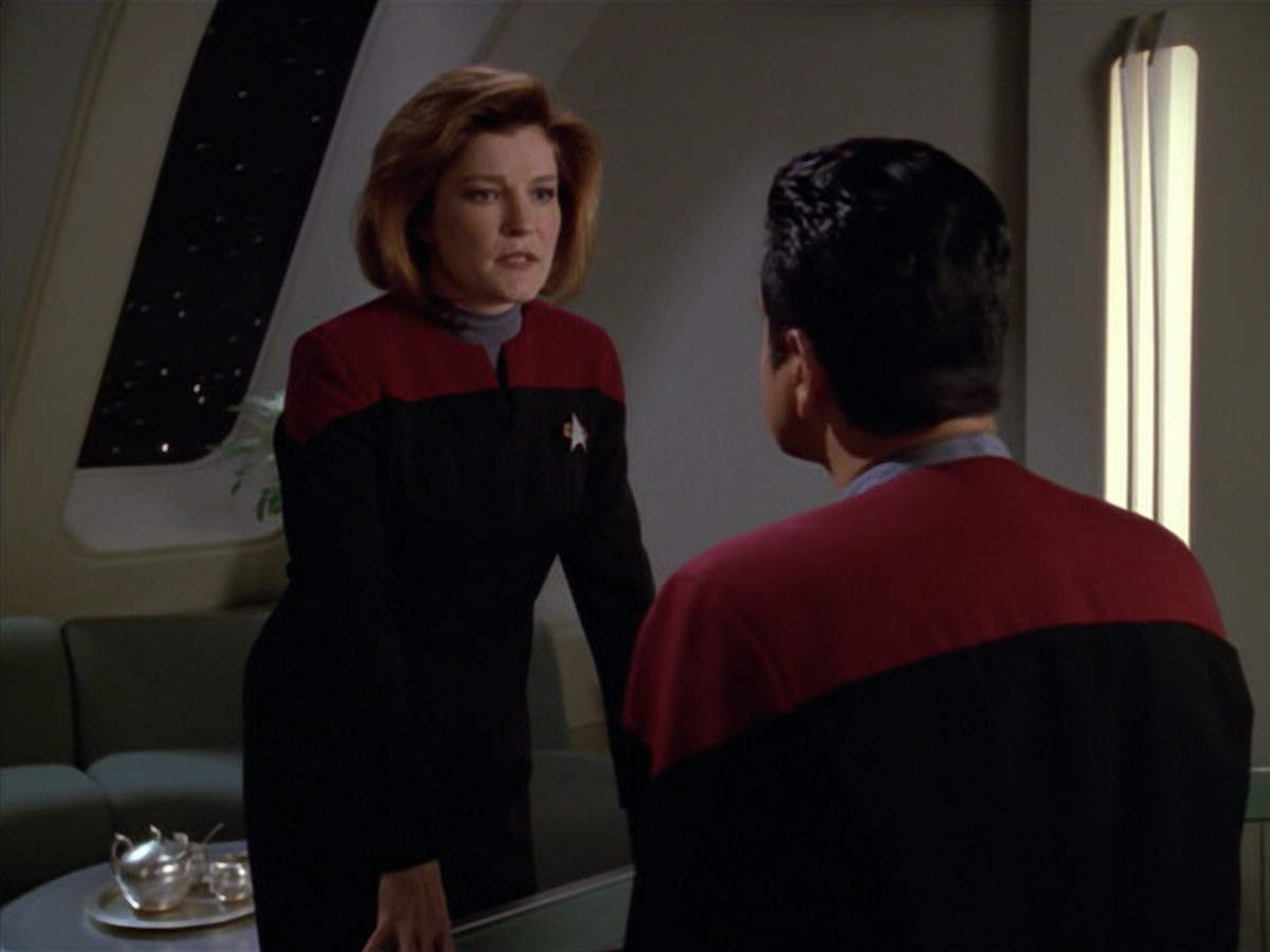 extant_StarTrek_VOY_5x08-NothingHuman_01629.jpg