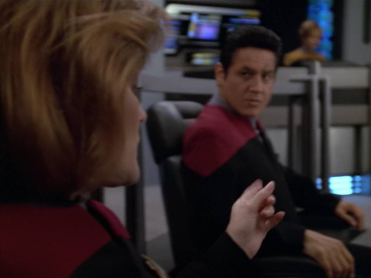 extant_StarTrek_VOY_5x08-NothingHuman_01668.jpg