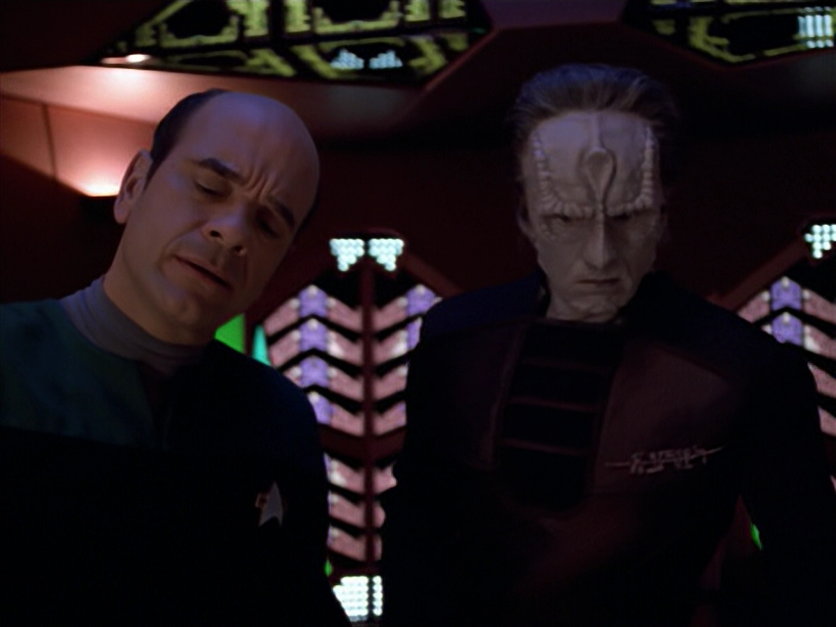 extant_StarTrek_VOY_5x08-NothingHuman_01691.jpg
