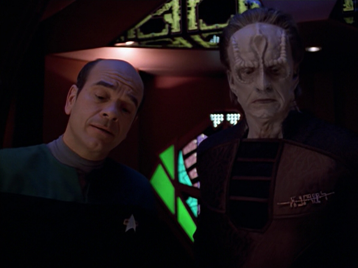 extant_StarTrek_VOY_5x08-NothingHuman_01697.jpg