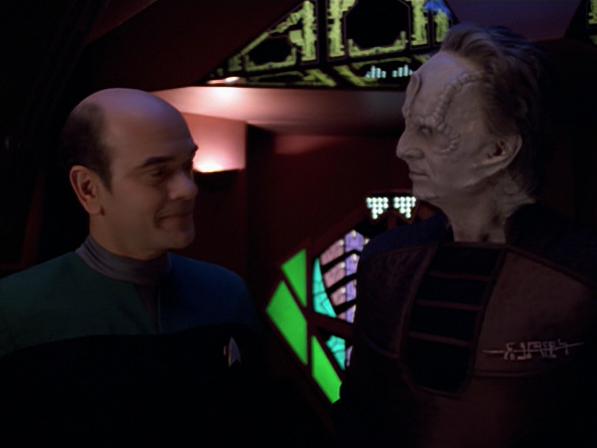 extant_StarTrek_VOY_5x08-NothingHuman_01717.jpg