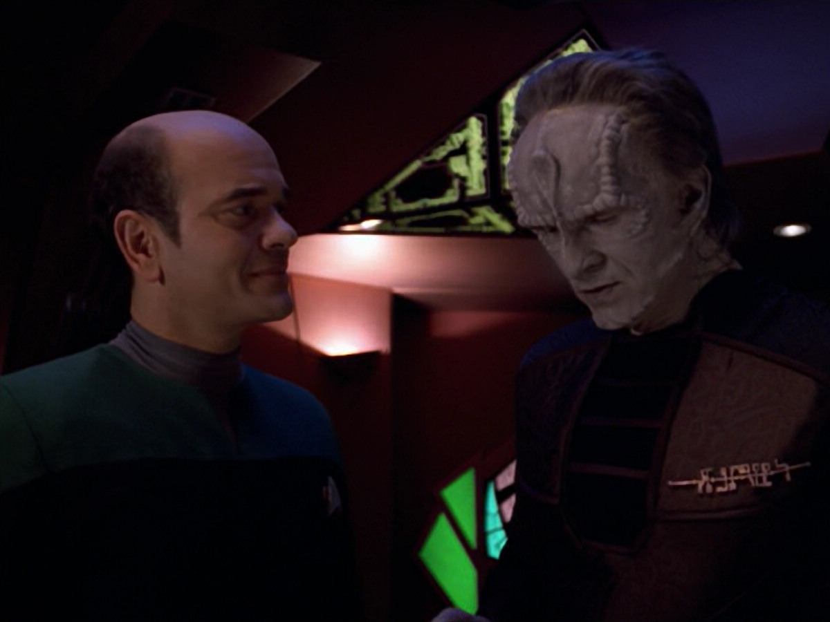 extant_StarTrek_VOY_5x08-NothingHuman_01753.jpg