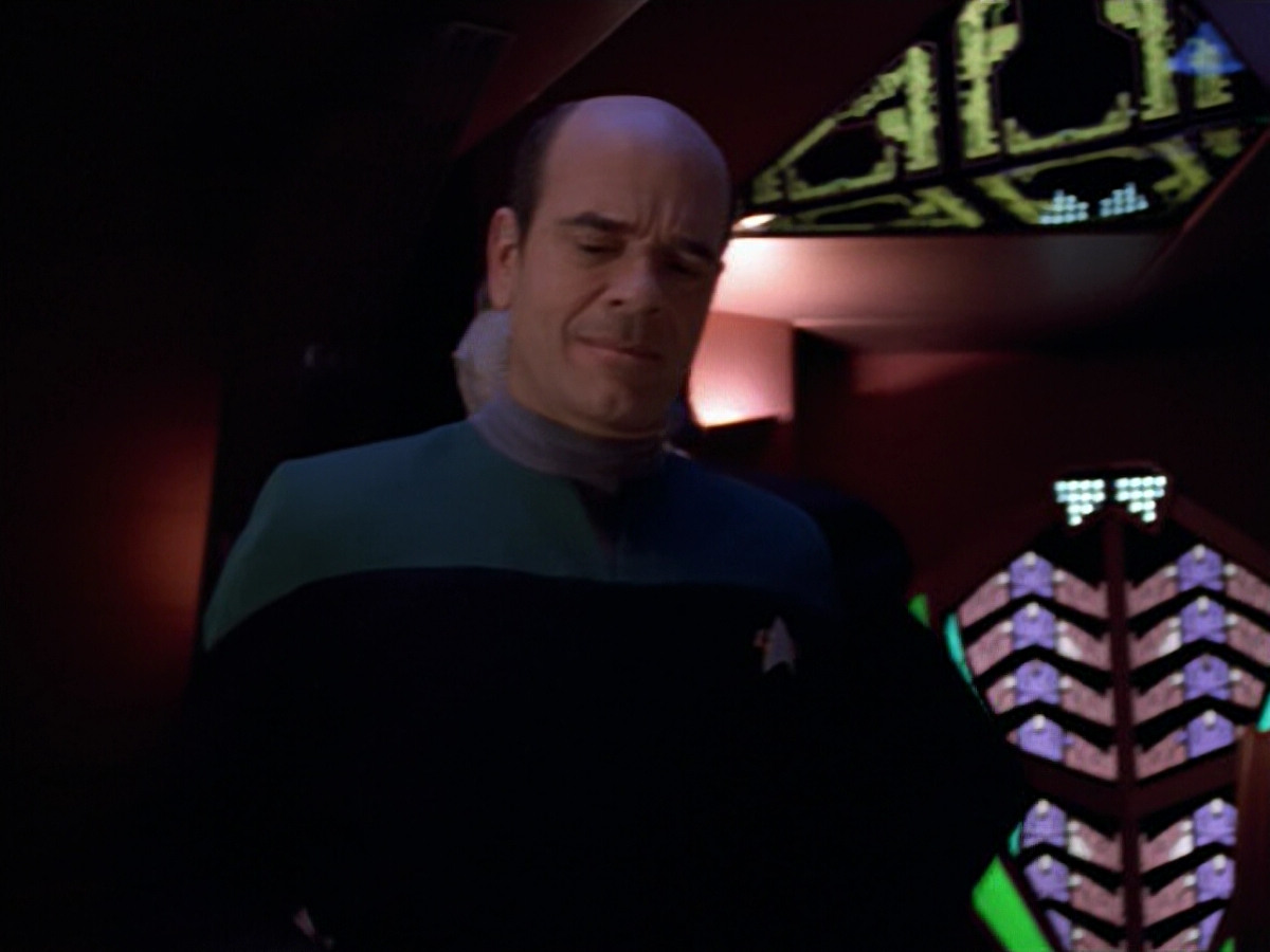 extant_StarTrek_VOY_5x08-NothingHuman_01785.jpg