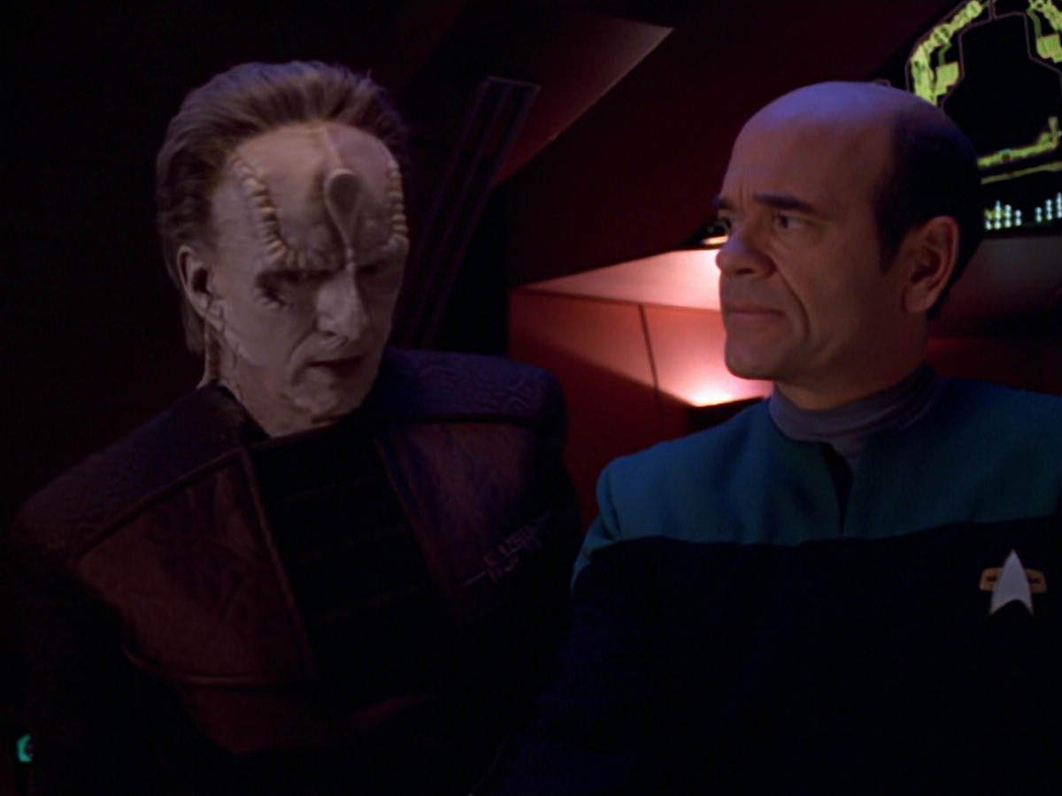 extant_StarTrek_VOY_5x08-NothingHuman_01836.jpg