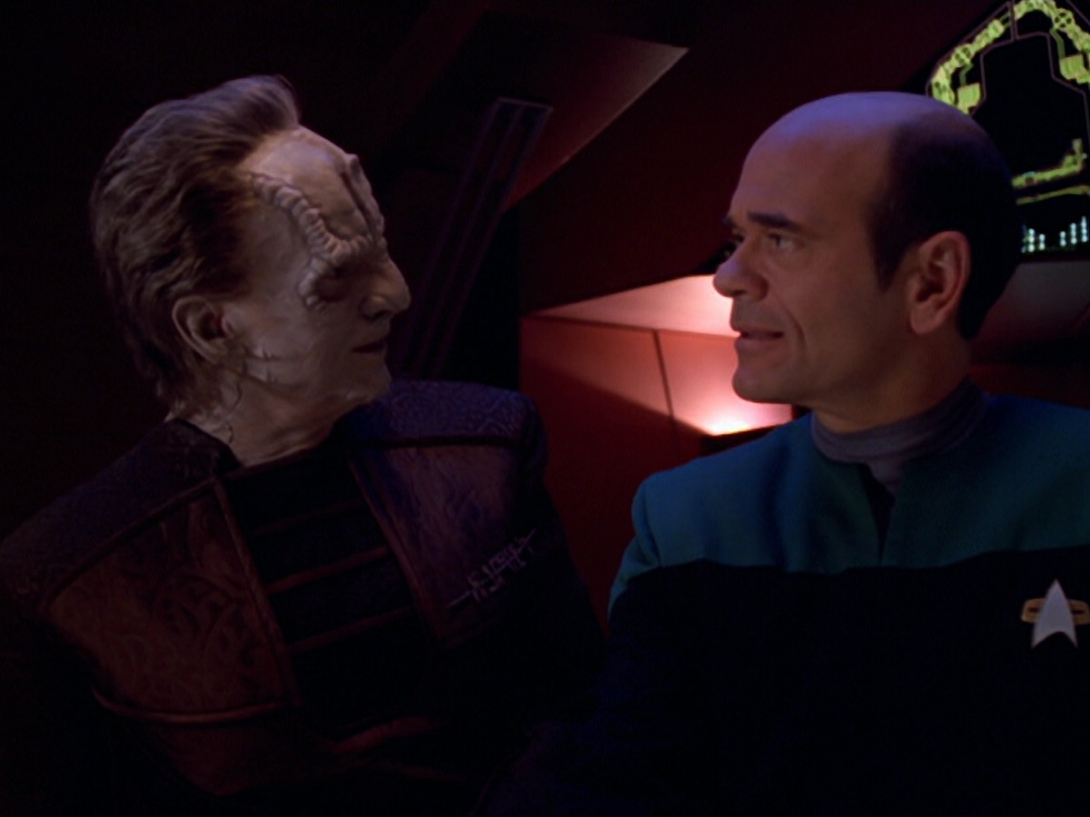 extant_StarTrek_VOY_5x08-NothingHuman_01852.jpg