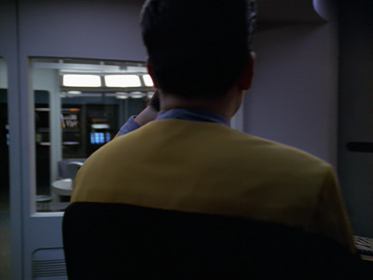 extant_StarTrek_VOY_5x08-NothingHuman_01900.jpg