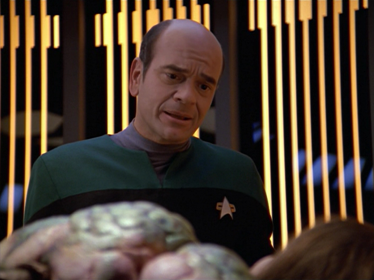 extant_StarTrek_VOY_5x08-NothingHuman_01952.jpg