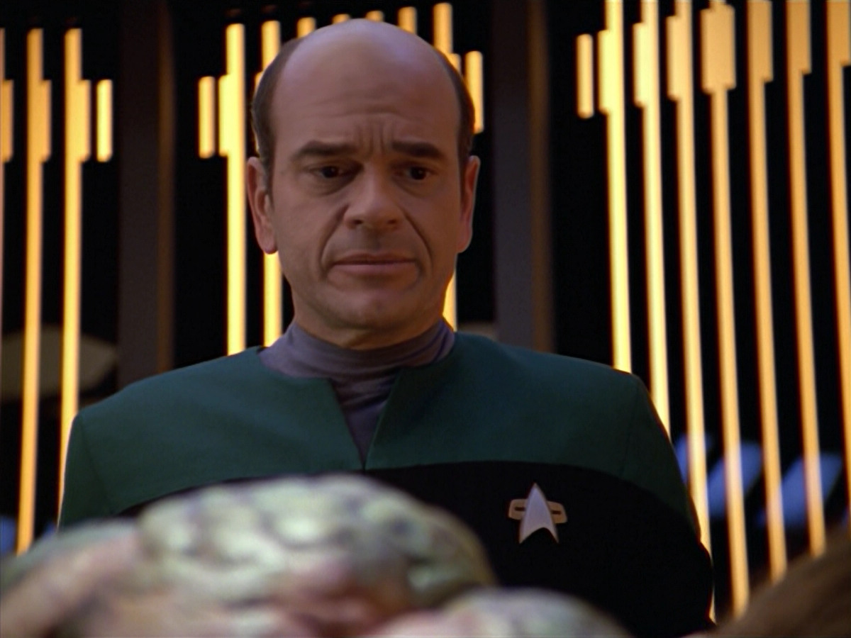 extant_StarTrek_VOY_5x08-NothingHuman_01967.jpg