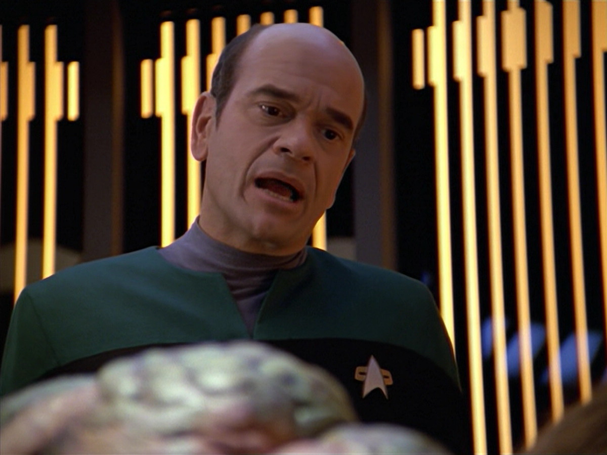 extant_StarTrek_VOY_5x08-NothingHuman_01968.jpg