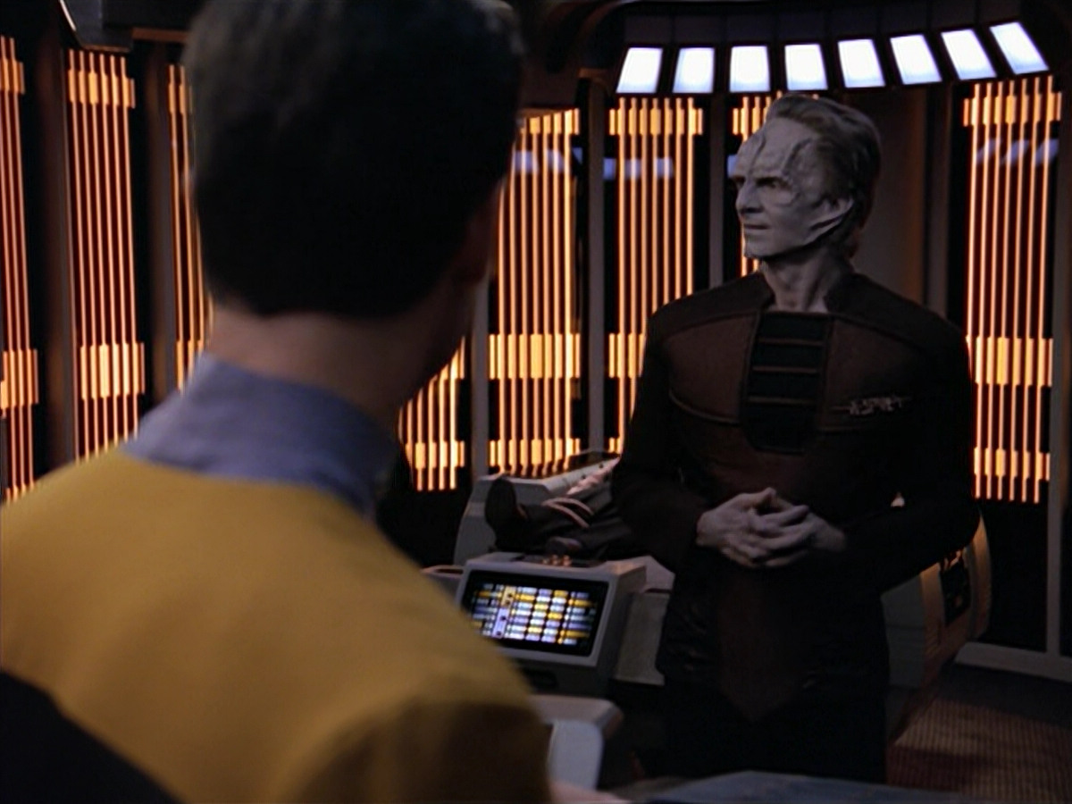 extant_StarTrek_VOY_5x08-NothingHuman_02011.jpg