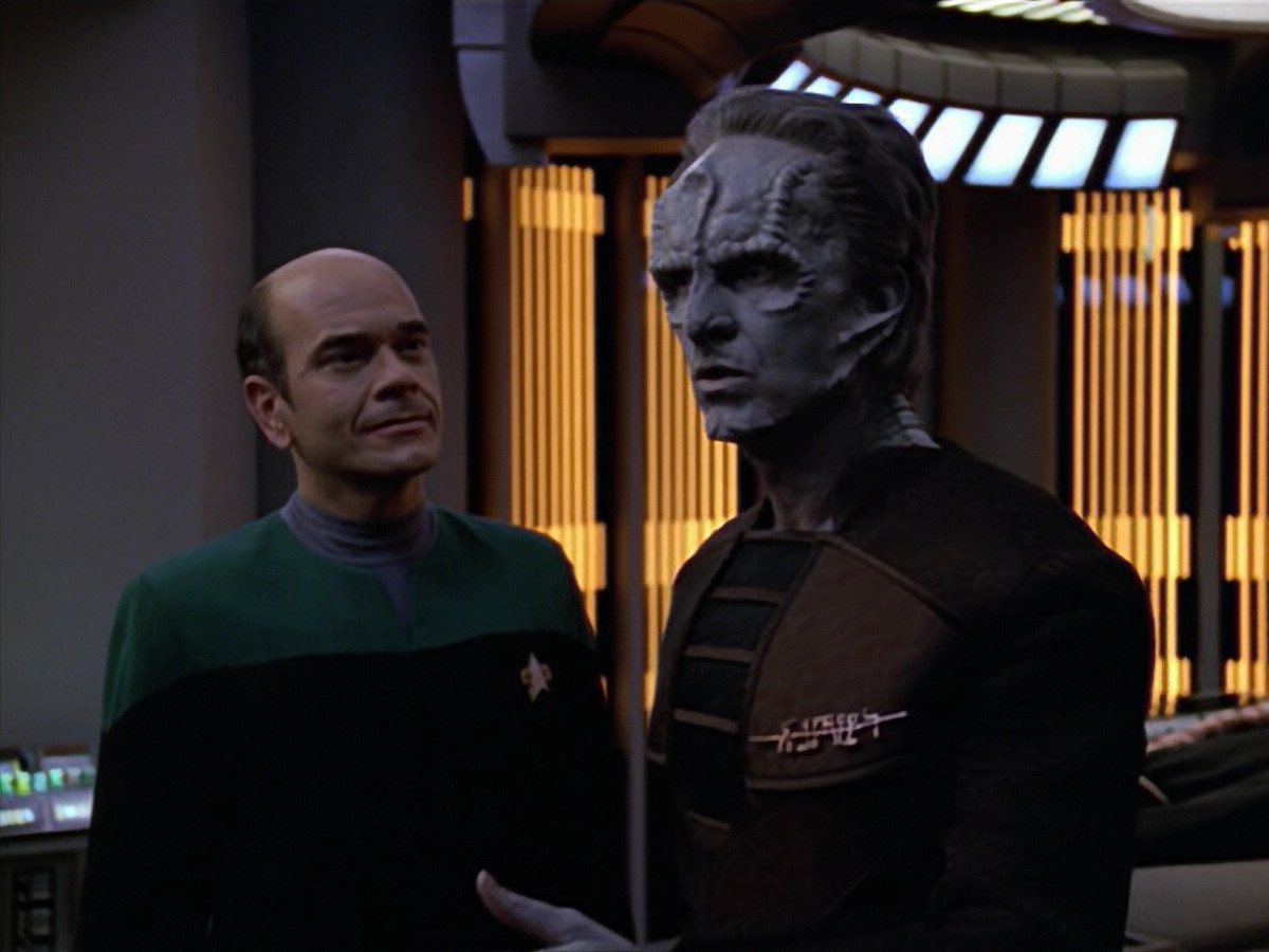 extant_StarTrek_VOY_5x08-NothingHuman_02021.jpg