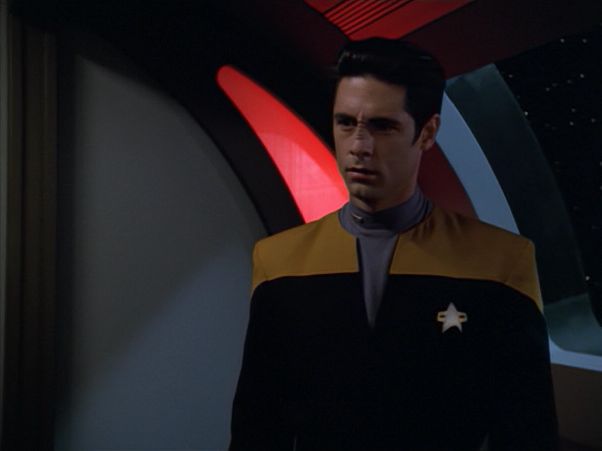 extant_StarTrek_VOY_5x08-NothingHuman_02100.jpg