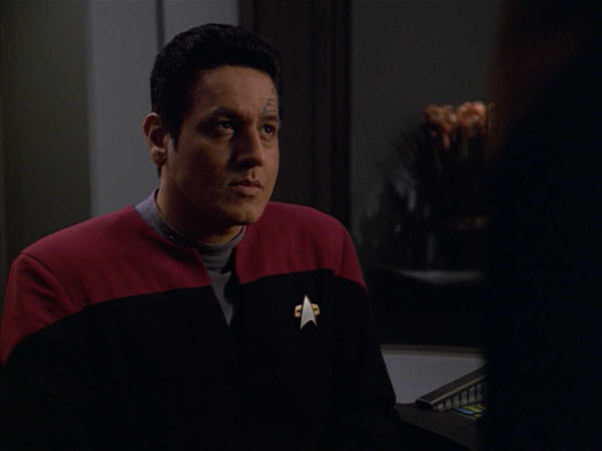 extant_StarTrek_VOY_5x08-NothingHuman_02122.jpg