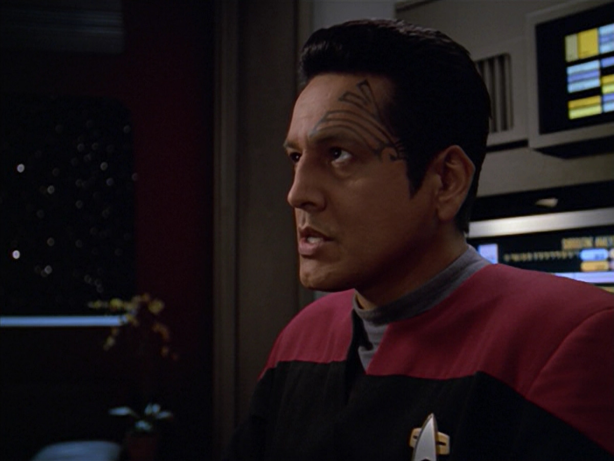 extant_StarTrek_VOY_5x08-NothingHuman_02176.jpg