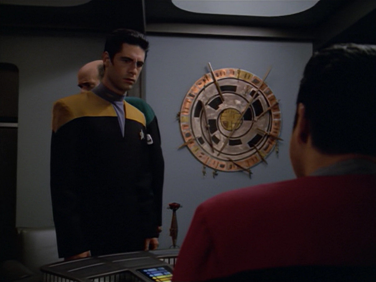 extant_StarTrek_VOY_5x08-NothingHuman_02183.jpg