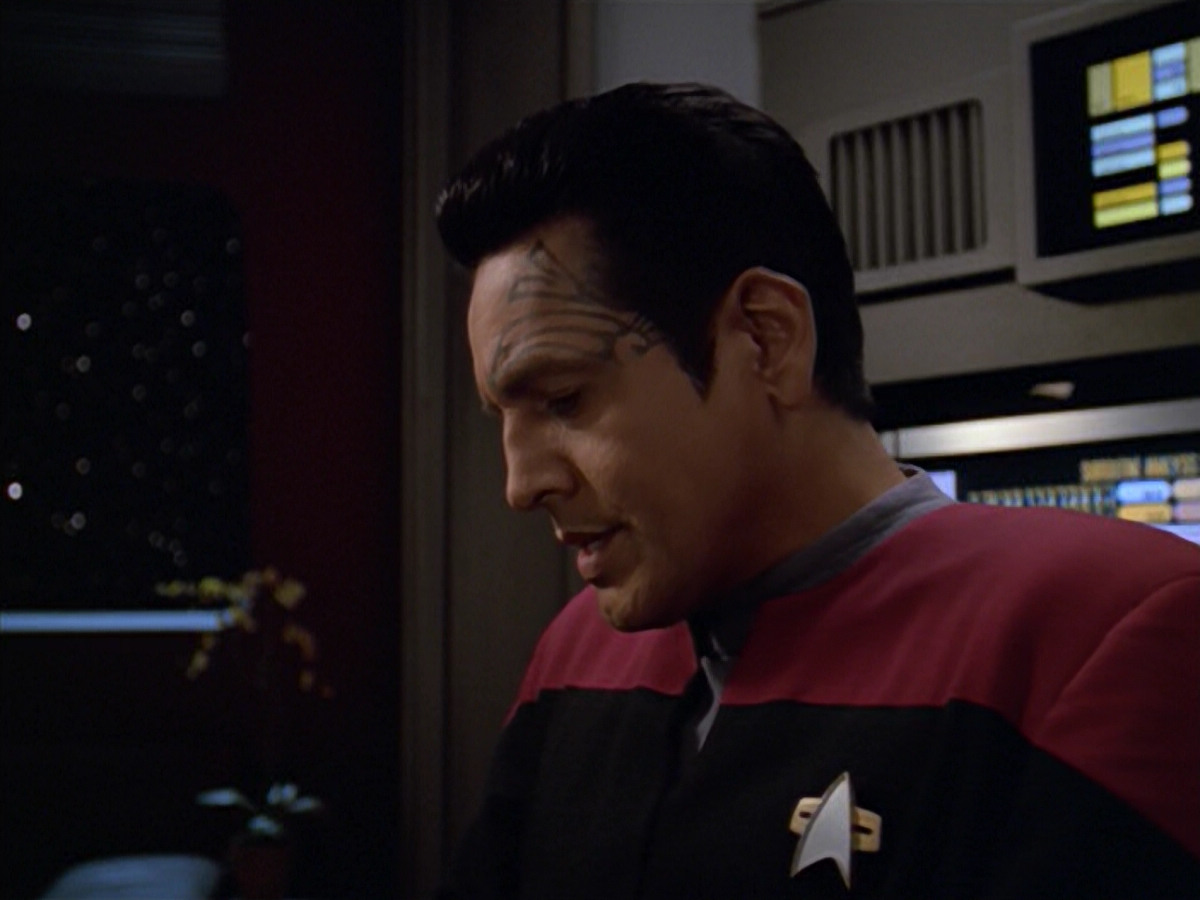 extant_StarTrek_VOY_5x08-NothingHuman_02199.jpg