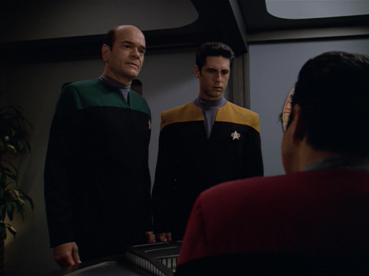 extant_StarTrek_VOY_5x08-NothingHuman_02210.jpg