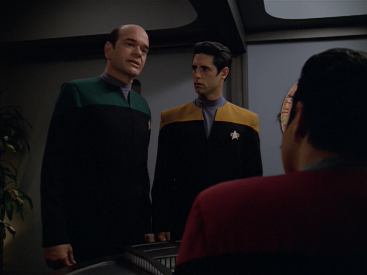extant_StarTrek_VOY_5x08-NothingHuman_02214.jpg