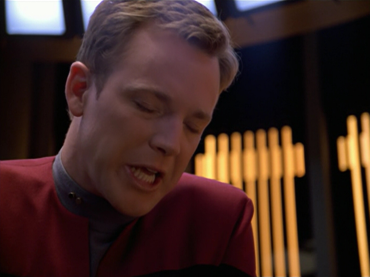 extant_StarTrek_VOY_5x08-NothingHuman_02252.jpg