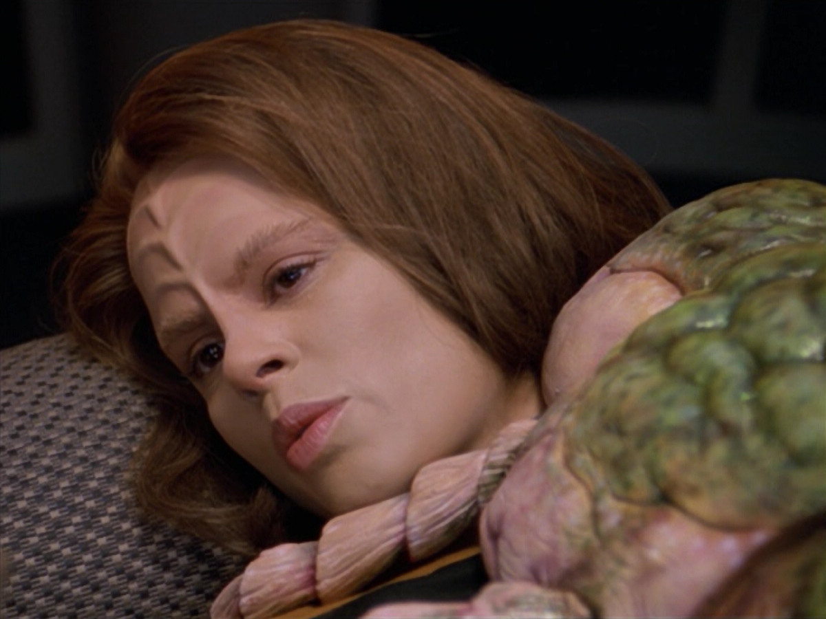 extant_StarTrek_VOY_5x08-NothingHuman_02272.jpg