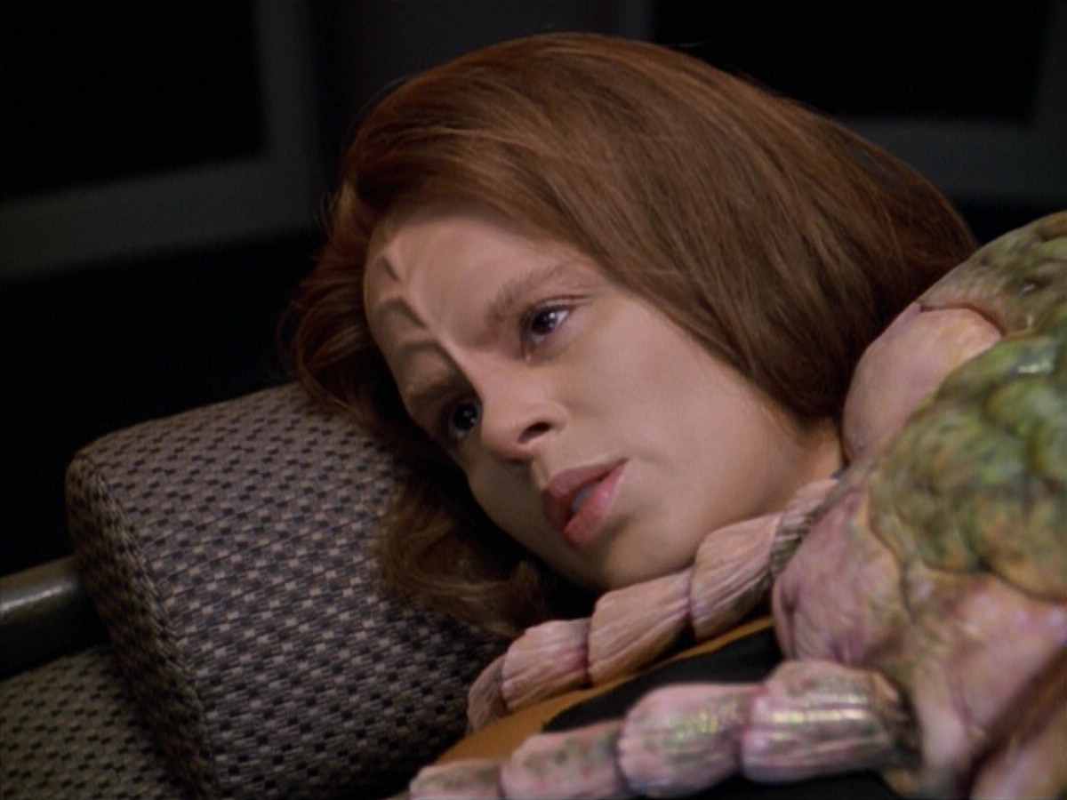 extant_StarTrek_VOY_5x08-NothingHuman_02305.jpg